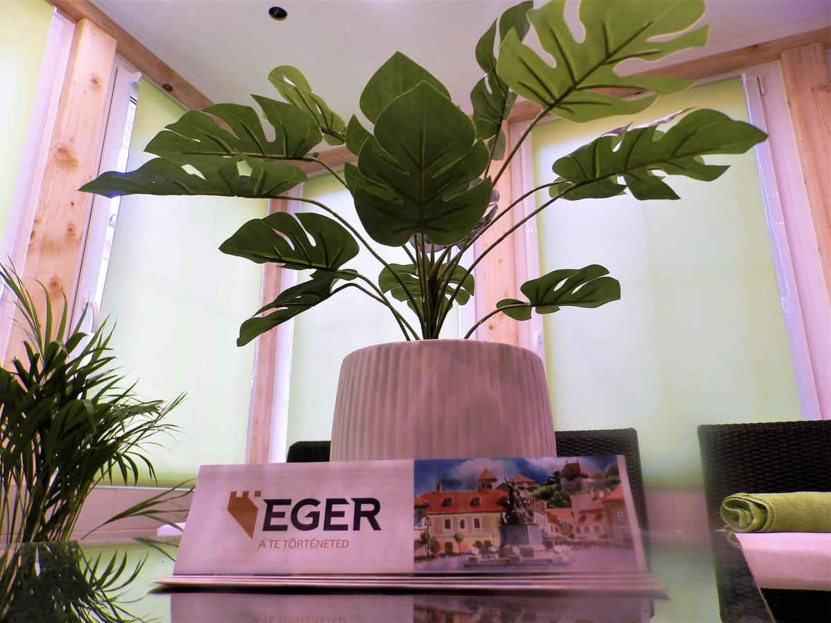 Bartók Tér Panzió Acomodação com café da manhã Eger Quarto foto